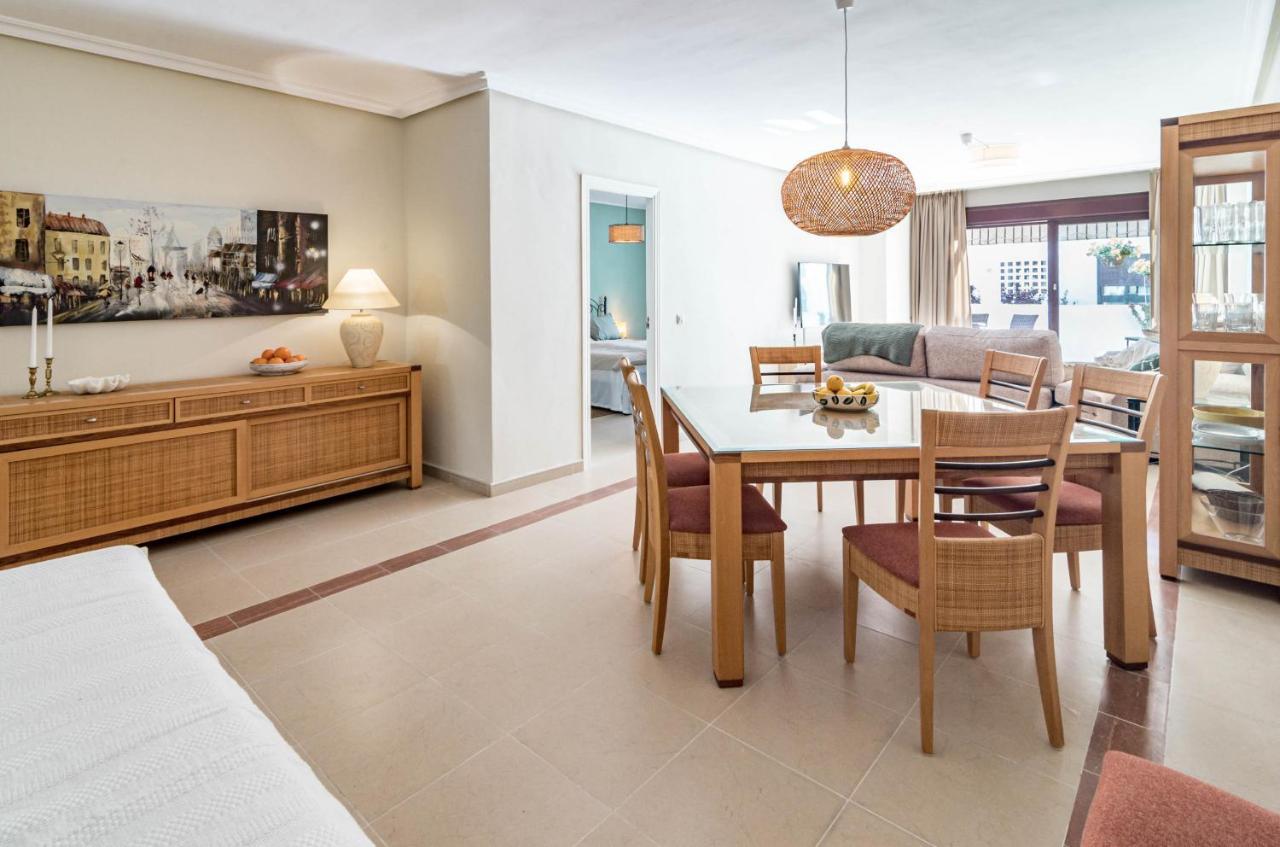 Amazing 2-bedroom Retreat In Nueva Andalucia, Steps From Centro Plaza